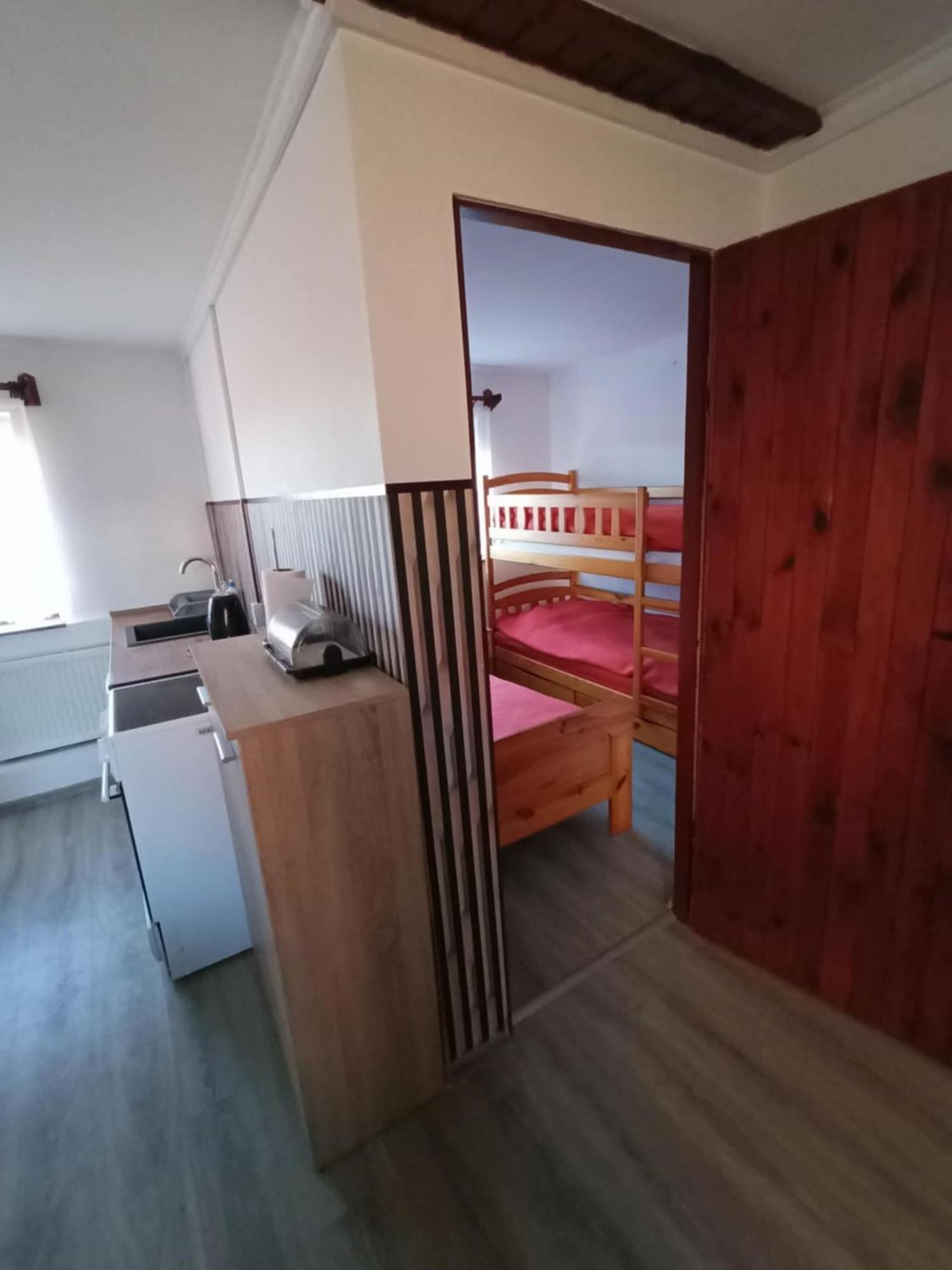Malinowy Gaj - Agroturystyka Z Alpakami I Innymi Zwierzetami Swietajno  Exterior foto